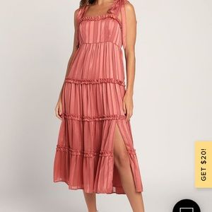 Lulu’s MIDI Mauve dress